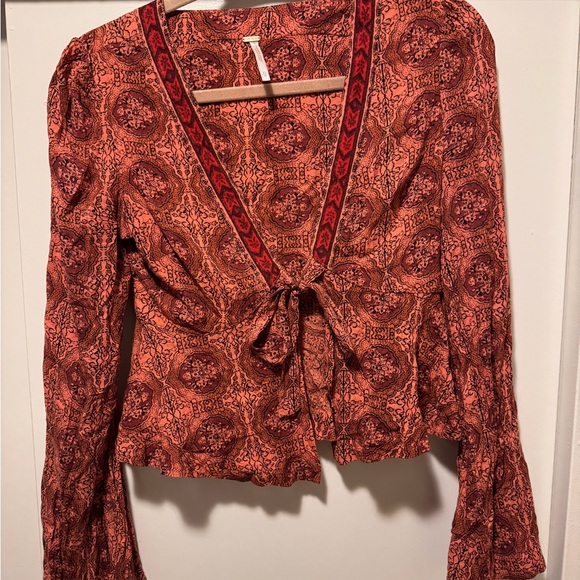 FREE PEOPLE 'time Of Your Life' Tie Front Bell Sleeve Top Blouse XS Coral - Picture 2 of 4